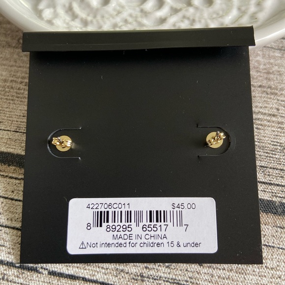 NWT! Beautiful Coach heart earrings with logo. Authentic Coach brand. - Picture 10 of 11